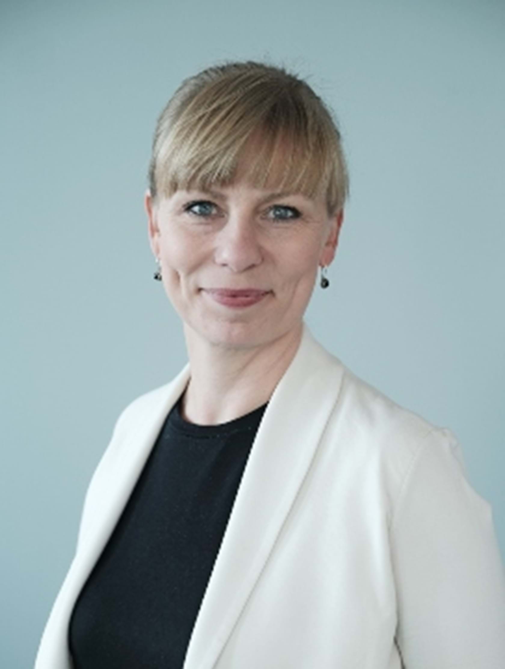 Julie Nana Waras Brogren