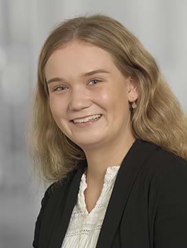 Nadia Bartoft Lind, Sekretær