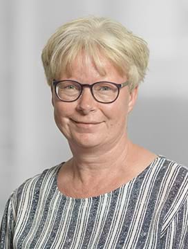 Bettina Ougaard, Kursussekretær