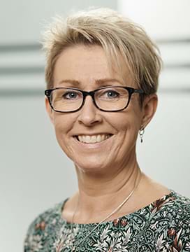 Karina Laugaard, Regnskabsmedarbejder