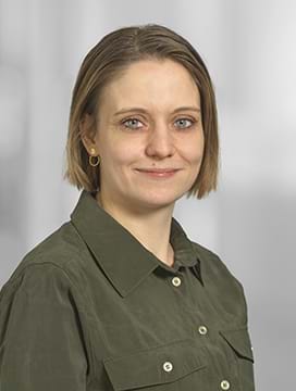 Mia Laursen, Konsulent