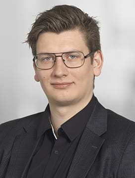 Lasse Bredvig Hangaard, Konsulent