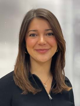 Emma Nejatbakhsh, Studentermedarbejder